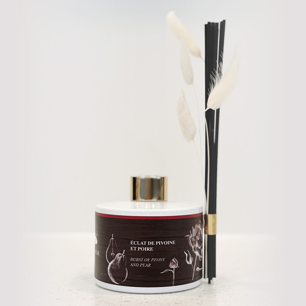 Diffuseur à roseaux éclat de pivoine et poire
